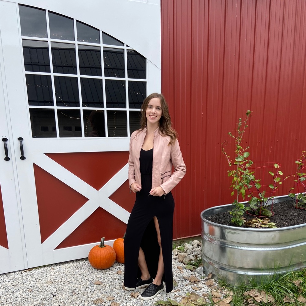 Meet your Posher, Anna